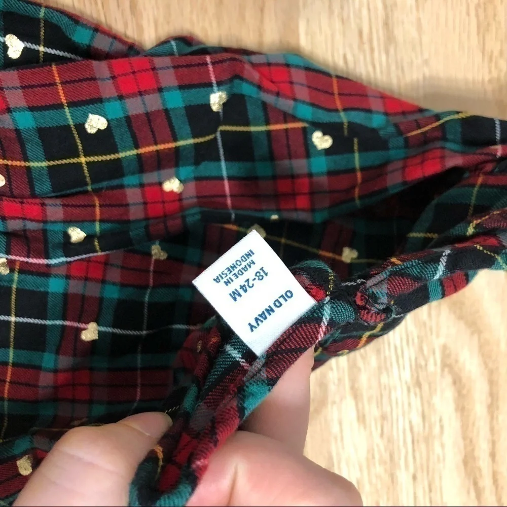 18 Month Christmas Bundle Pajamas Outfit Old Navy Plaid White Red Green Girls